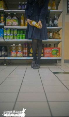 娇妻被领导玩得呻吟在线电影