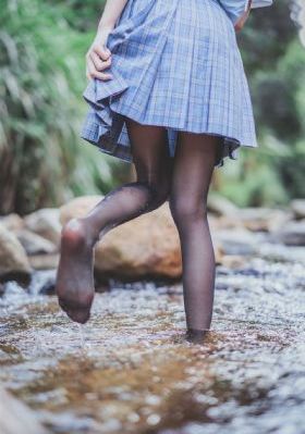 年轻的女友